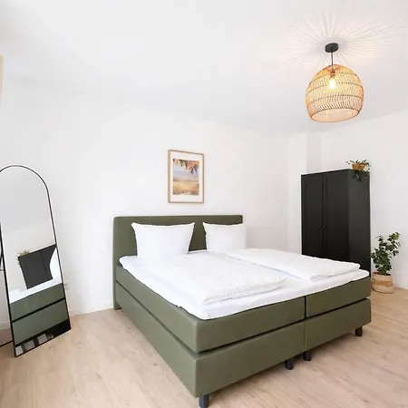 Zentral & Komfortabel: 2 Schlafzimmer, Free Wifi *